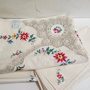 NWT Hand Cross Stitch Floral BOHO Cotton Tablecloth Lace and Napkins 72" x 80"